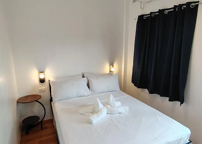 Hostel Puy-an, A Nomad *